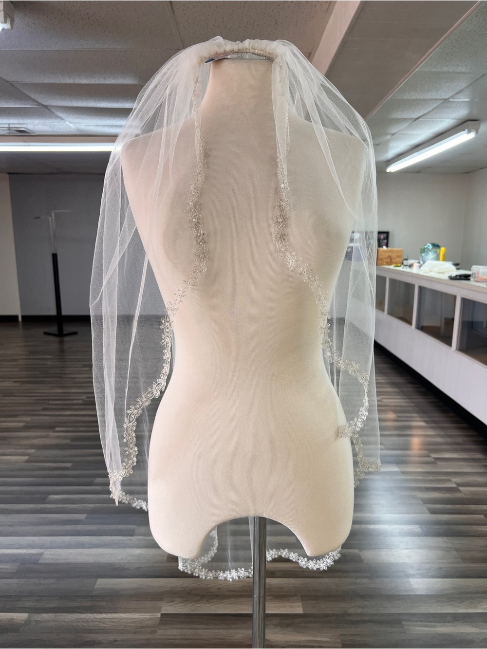 Symphony Bridal Ivory/Silver Beaded Edge Veil